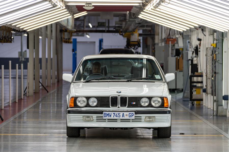 Детали создания BMW 530 MLE (E12) 1976 года  (ZA) (фото 58 из 95)